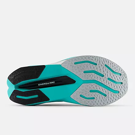 New Balance - Women's FuelCell SuperComp Trainer v3