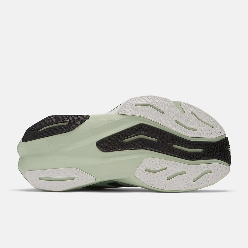 New Balance - Women's FuelCell Rebel v4